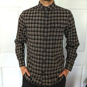 Thin Flannel Button-Up